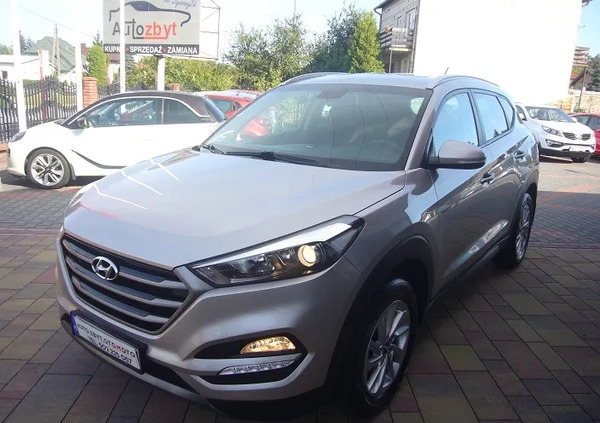 Hyundai Tucson cena 63700 przebieg: 176000, rok produkcji 2015 z Krzeszowice małe 211